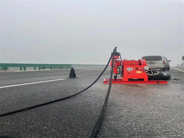 仁和马路路基路面开裂下沉注浆加固灌浆